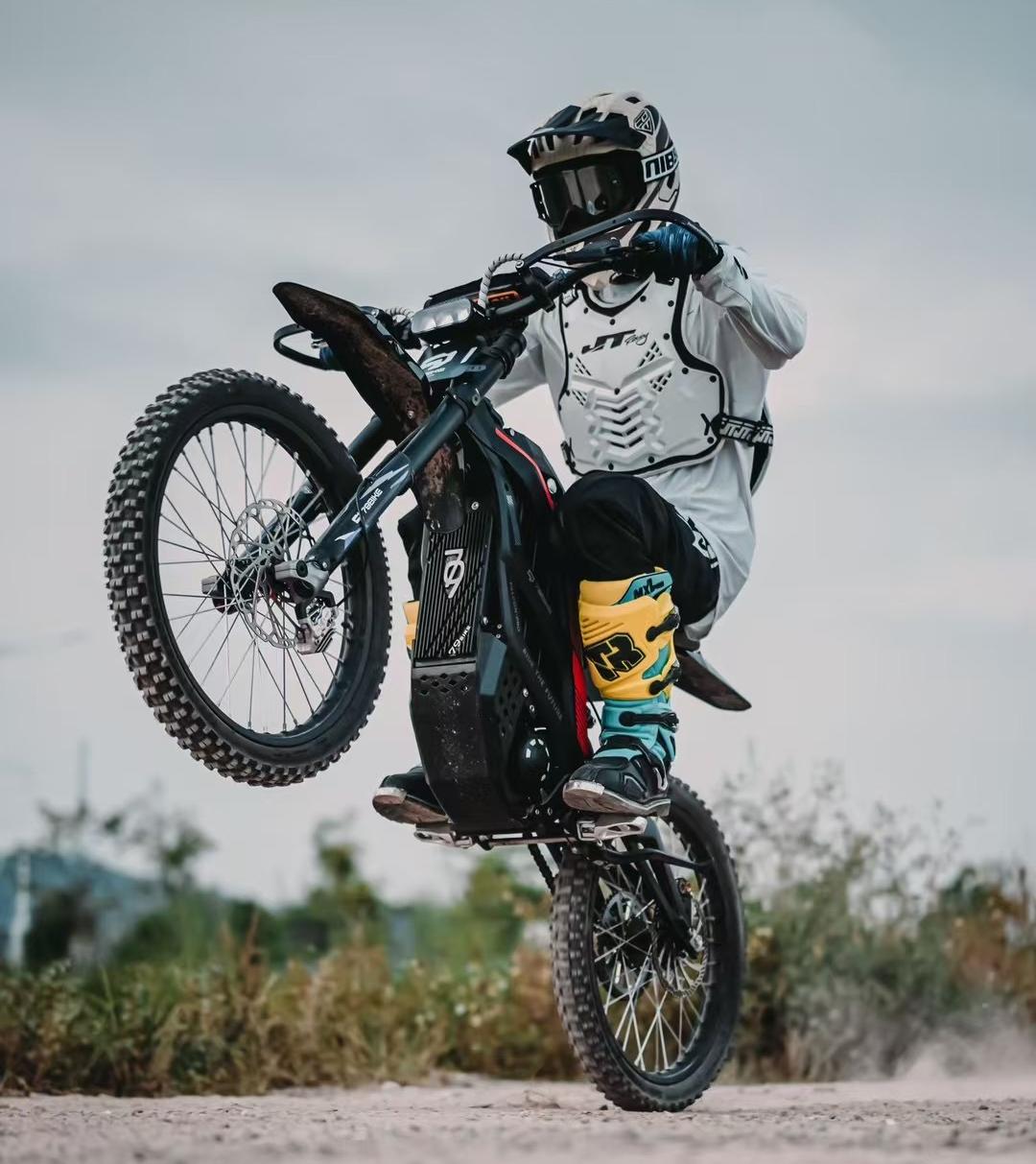 Super Deal! Kick&Move Falcon Pro e-Dirtbike 2025 - Zwart/Geel
